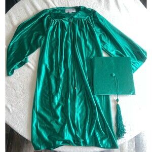 Green kindergarten graduation gown & cap